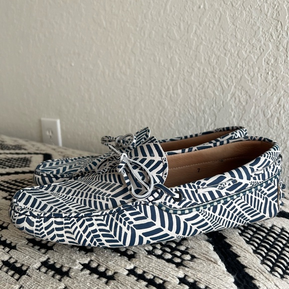 Tods Mens Loafers - Picture 4 of 5